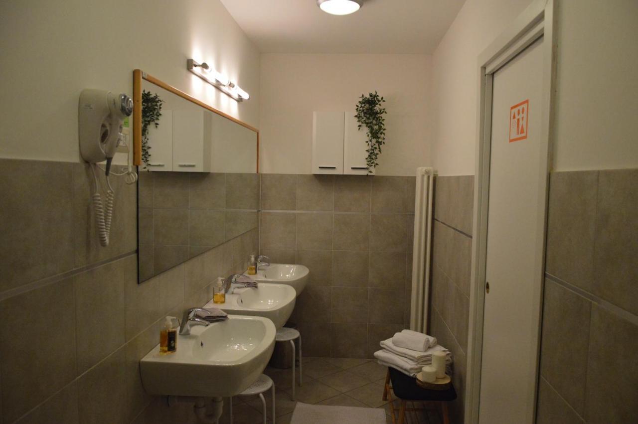 Auberge De La Gare - Dortoir & Ostello Hone Pokoj fotografie